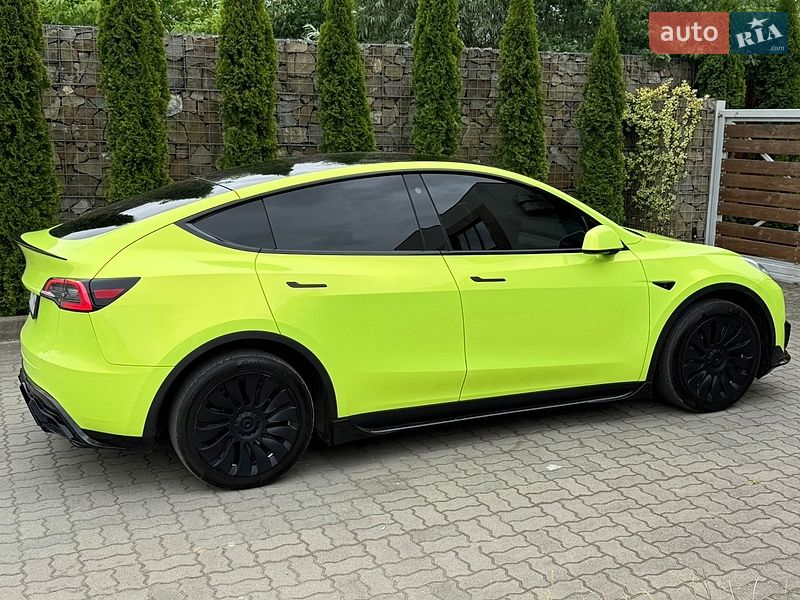Позашляховик / Кросовер Tesla Model Y 2022 в Стрию