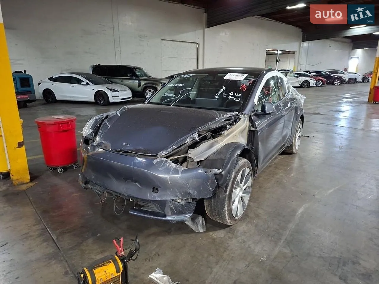 2023 Tesla Model Y - мініатюра 13