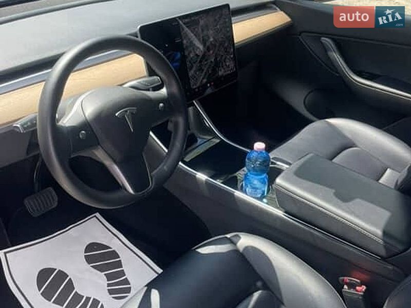 Позашляховик / Кросовер Tesla Model Y 2020 в Львові фото 9 Позашляховик / Кросовер Tesla Model Y 2020 в Львові