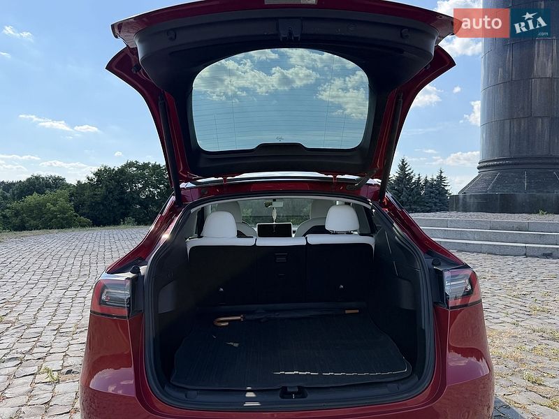Позашляховик / Кросовер Tesla Model Y 2021 в Житомирі фото 34 Позашляховик / Кросовер Tesla Model Y 2021 в Житомирі