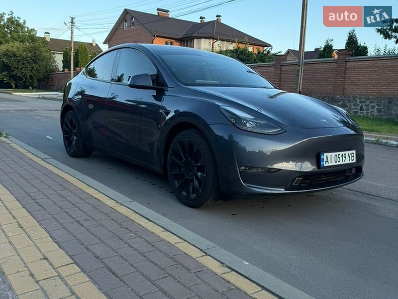 Внедорожник / Кроссовер Tesla Model Y 2023 в Киеве