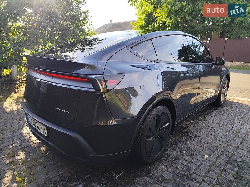 Позашляховик / Кросовер Tesla Model Y 2025 в Черкасах