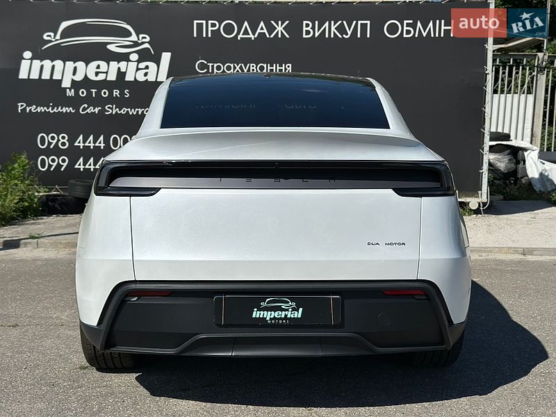 Позашляховик / Кросовер Tesla Model Y 2025 в Харкові