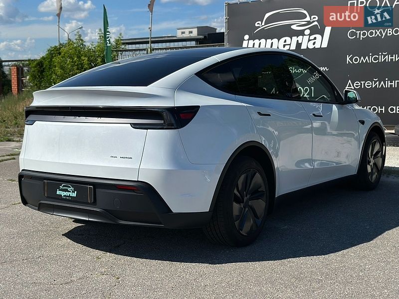 Позашляховик / Кросовер Tesla Model Y 2025 в Харкові