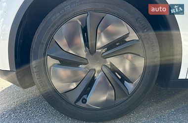 Позашляховик / Кросовер Tesla Model Y 2025 в Харкові