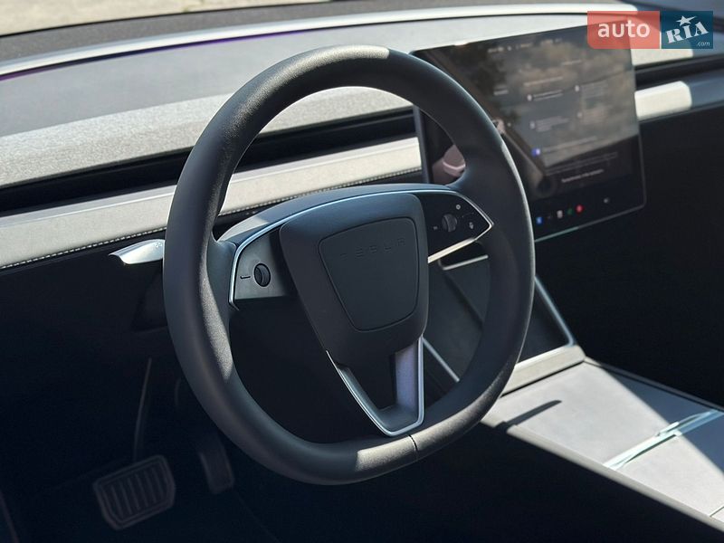 Позашляховик / Кросовер Tesla Model Y 2025 в Харкові
