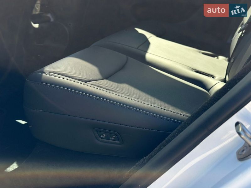 Позашляховик / Кросовер Tesla Model Y 2025 в Харкові