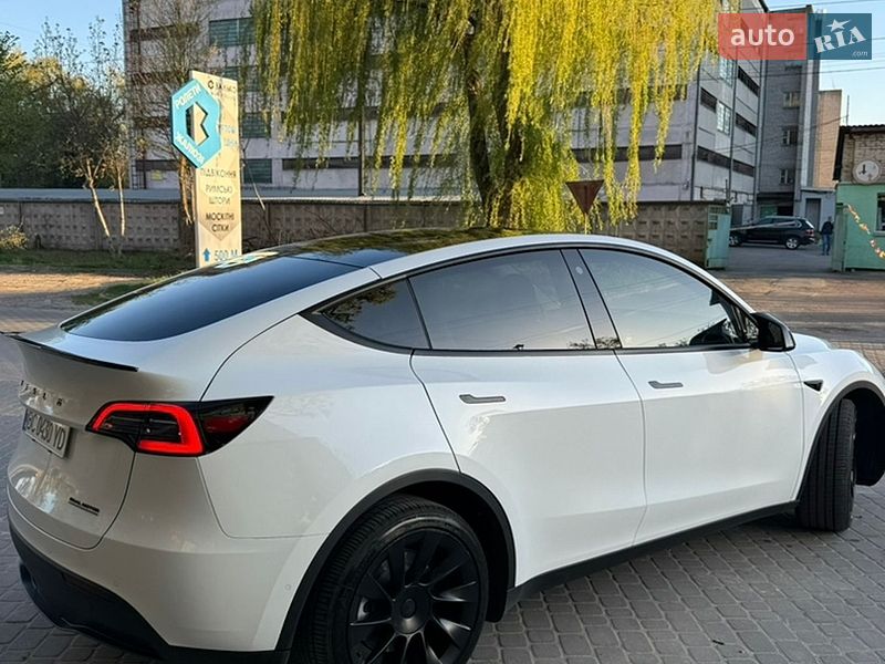 Внедорожник / Кроссовер Tesla Model Y 2022 в Львове фото 3 Внедорожник / Кроссовер Tesla Model Y 2022 в Львове