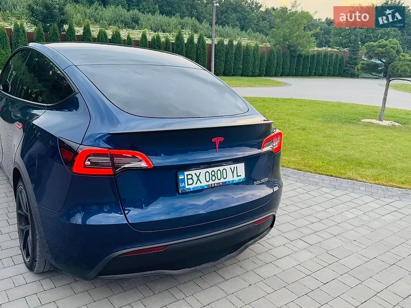 Tesla Model Y