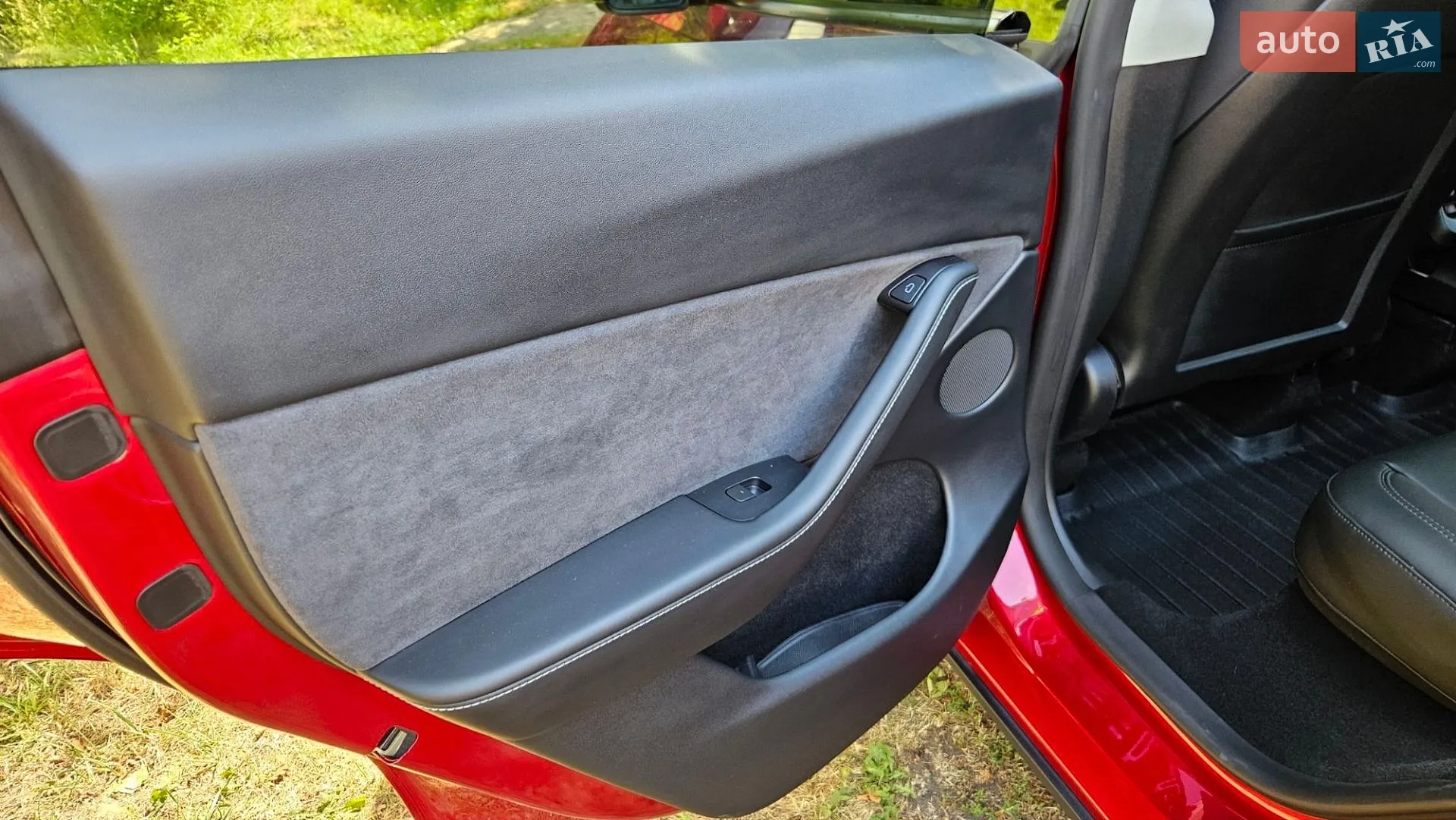 2024 Tesla Model Y - мініатюра 29