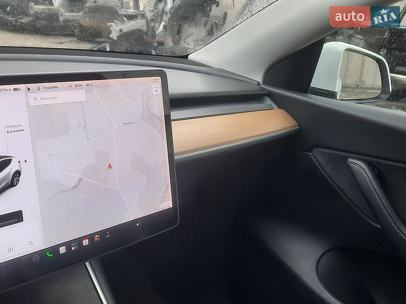 Позашляховик / Кросовер Tesla Model Y 2020 в Рівному
