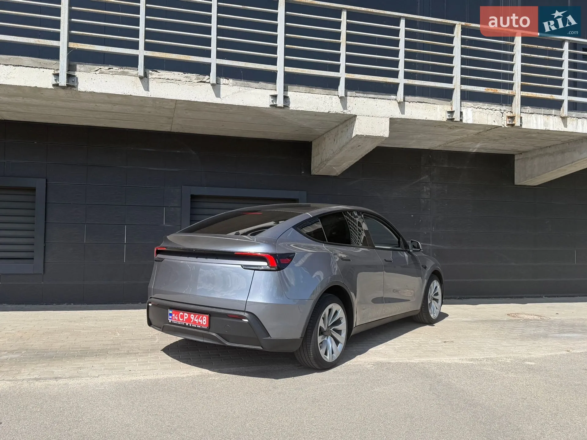 2025 Tesla Model Y - мініатюра 7