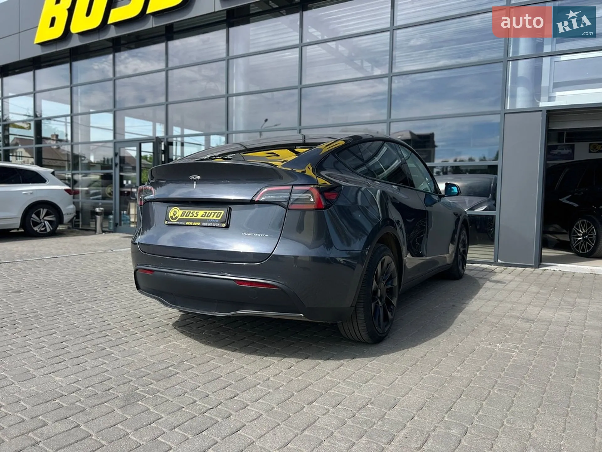 2022 Tesla Model Y - мініатюра 13