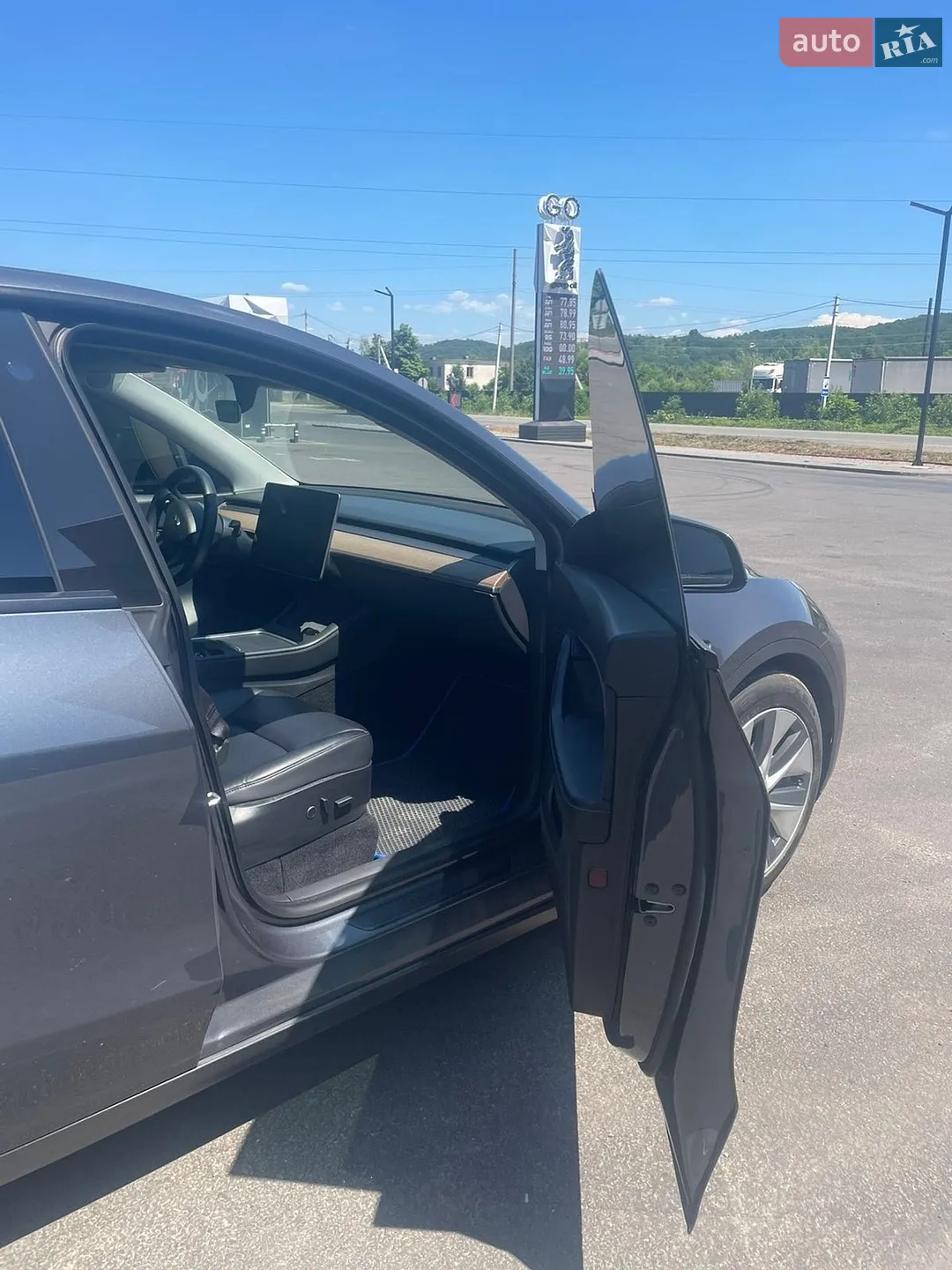 2021 Tesla Model Y - мініатюра 4