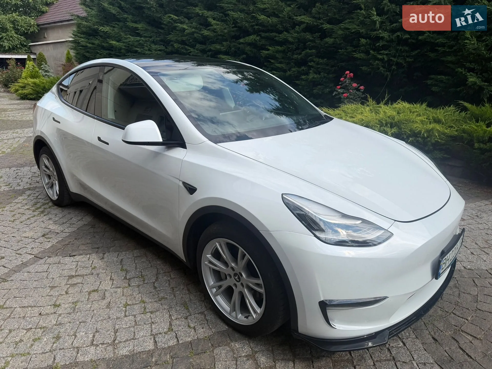 2023 Tesla Model Y - мініатюра 3