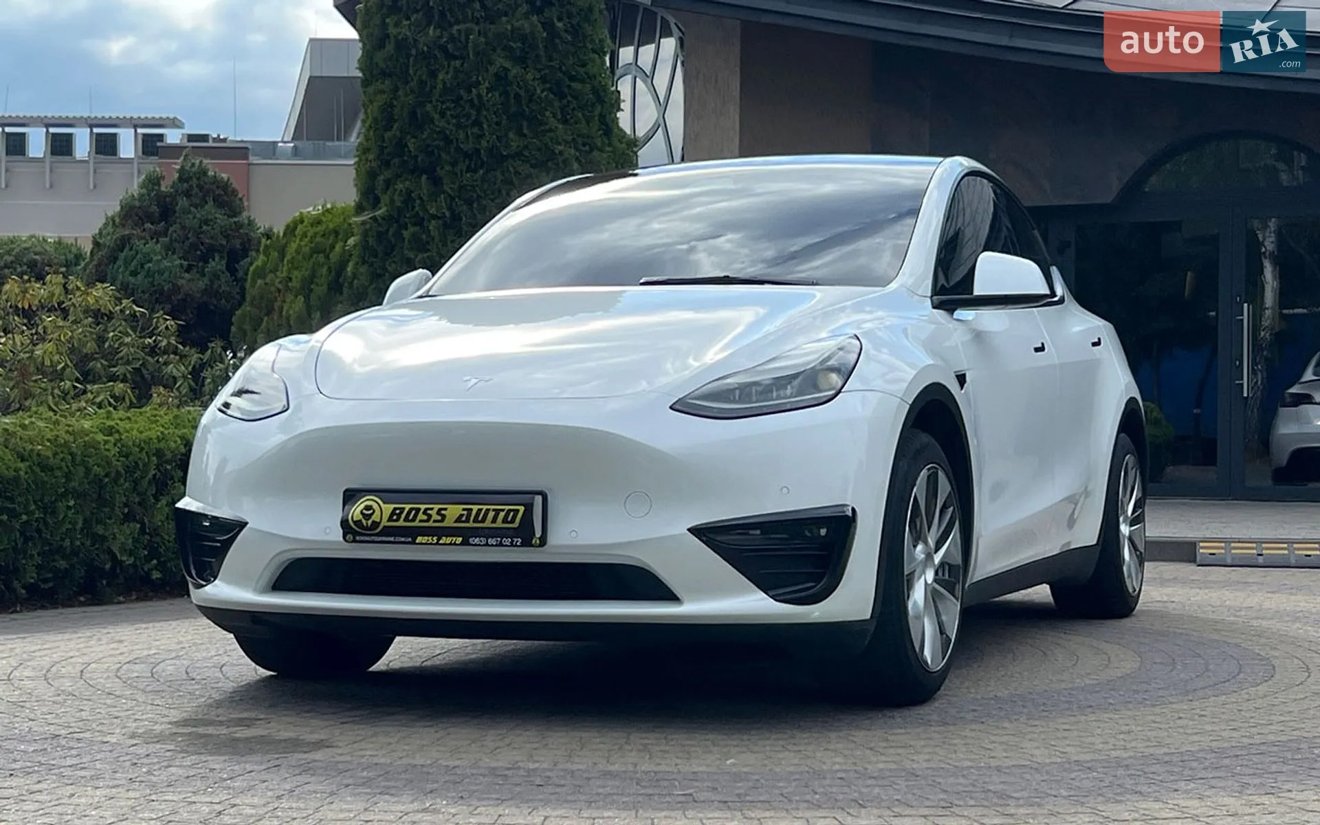 2022 Tesla Model Y - мініатюра 3