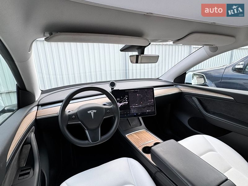 Внедорожник / Кроссовер Tesla Model Y 2021 в Виннице