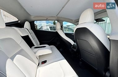 Внедорожник / Кроссовер Tesla Model Y 2021 в Виннице
