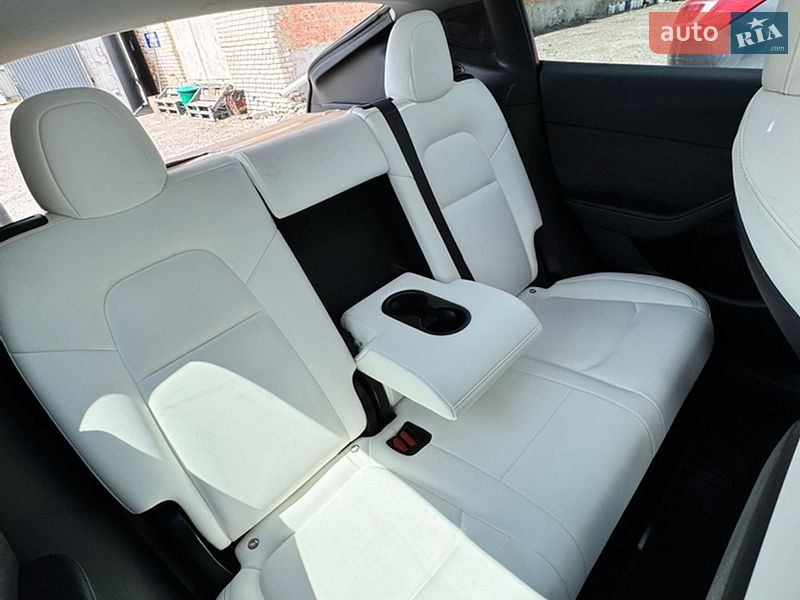 Внедорожник / Кроссовер Tesla Model Y 2021 в Виннице