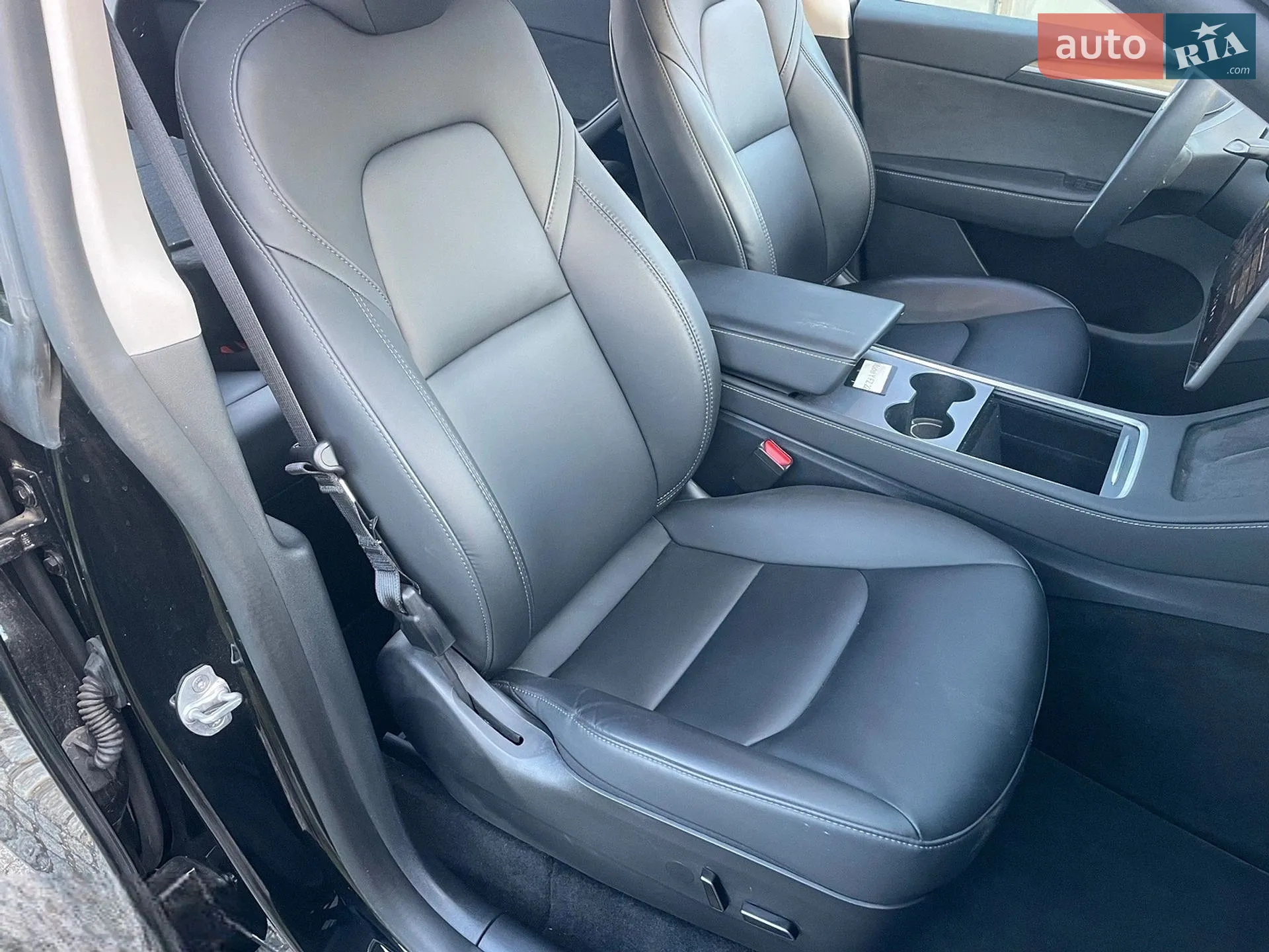 2023 Tesla Model Y - мініатюра 5