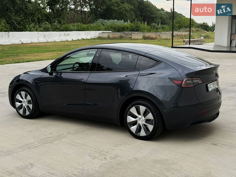 Внедорожник / Кроссовер Tesla Model Y 2024 в Луцке