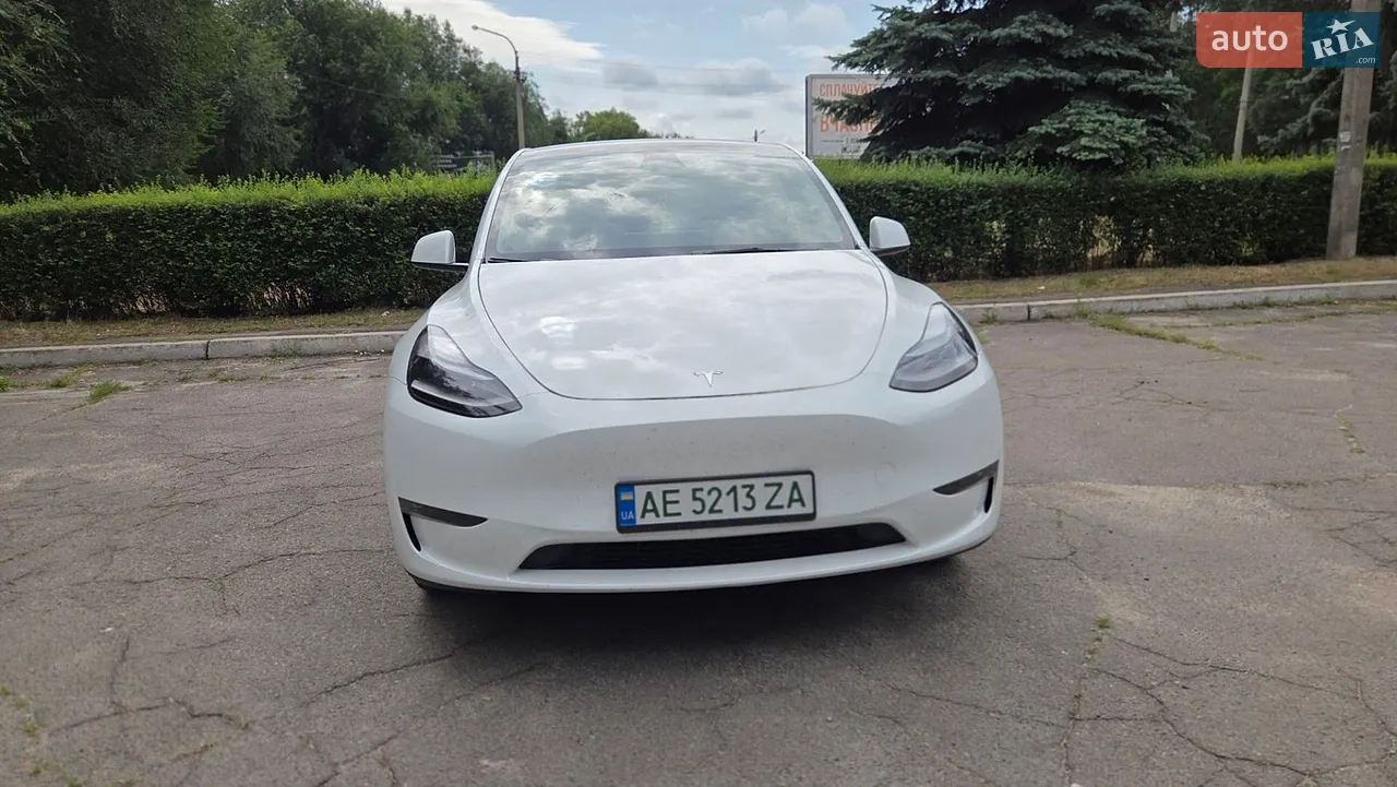 2025 Tesla Model Y - мініатюра 37
