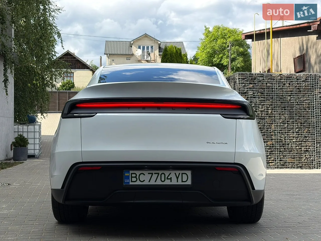 2025 Tesla Model Y - мініатюра 28