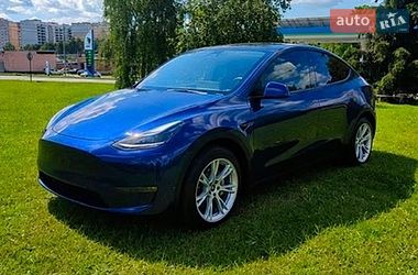 Внедорожник / Кроссовер Tesla Model Y 2023 в Харькове