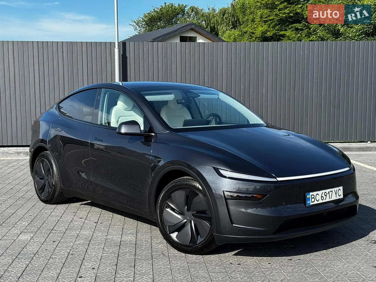 2024 Tesla Model Y - мініатюра 32