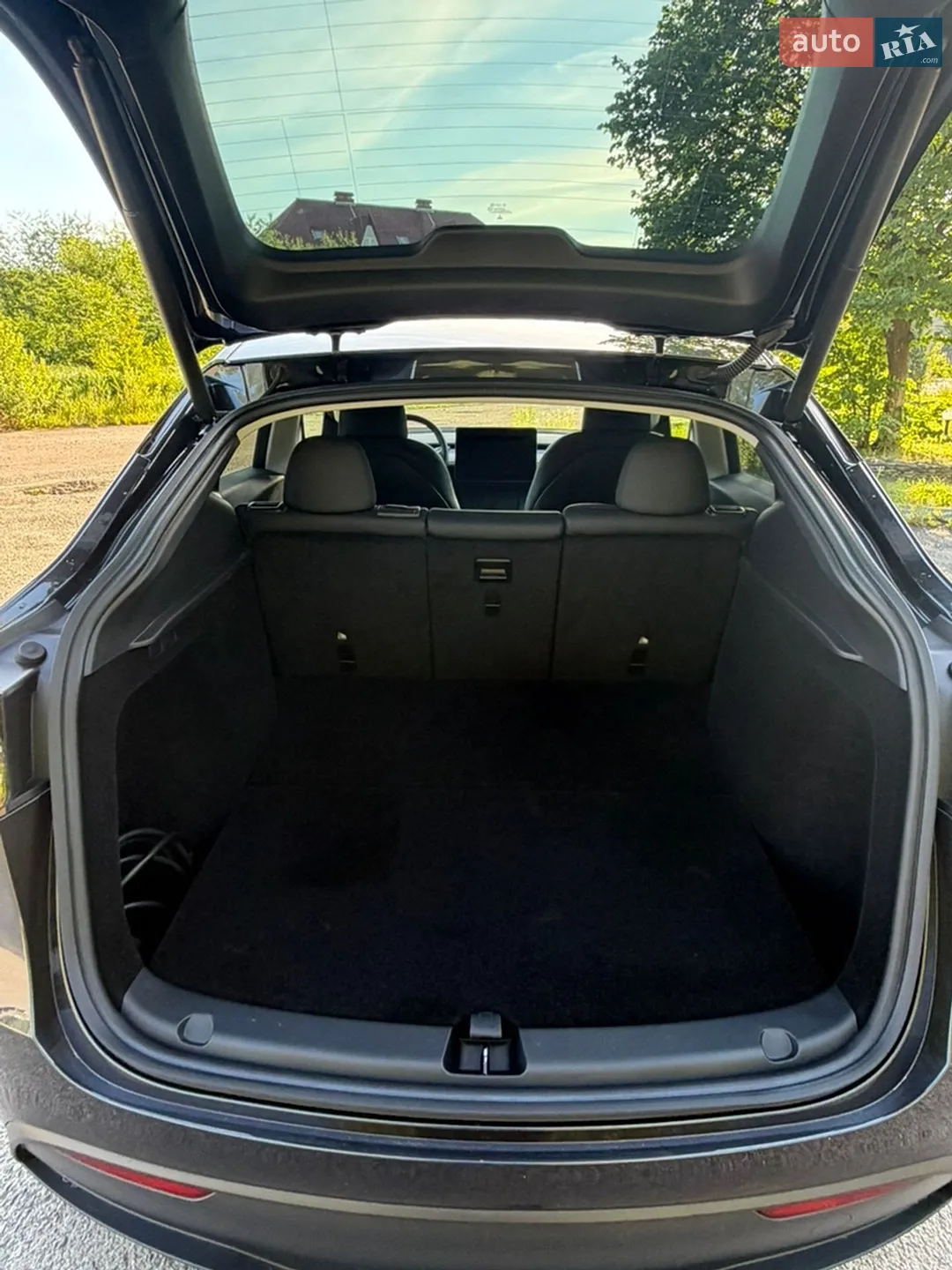 2024 Tesla Model Y - мініатюра 11
