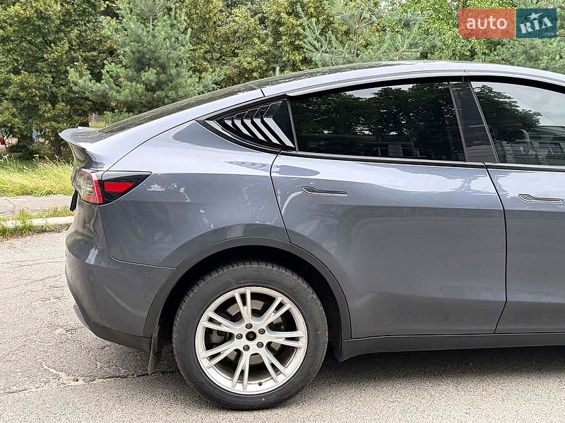 Позашляховик / Кросовер Tesla Model Y 2021 в Києві