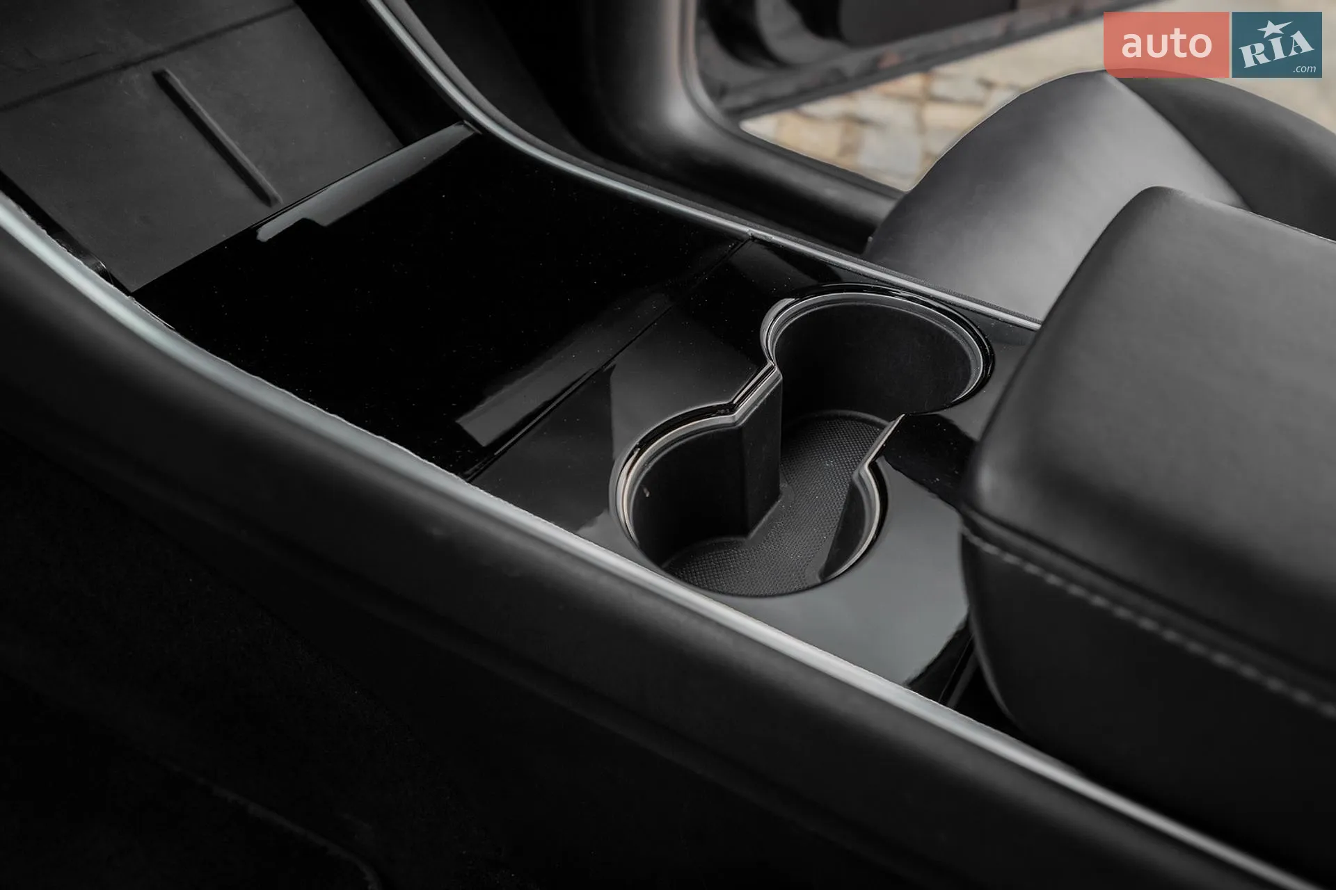 2020 Tesla Model Y - мініатюра 33