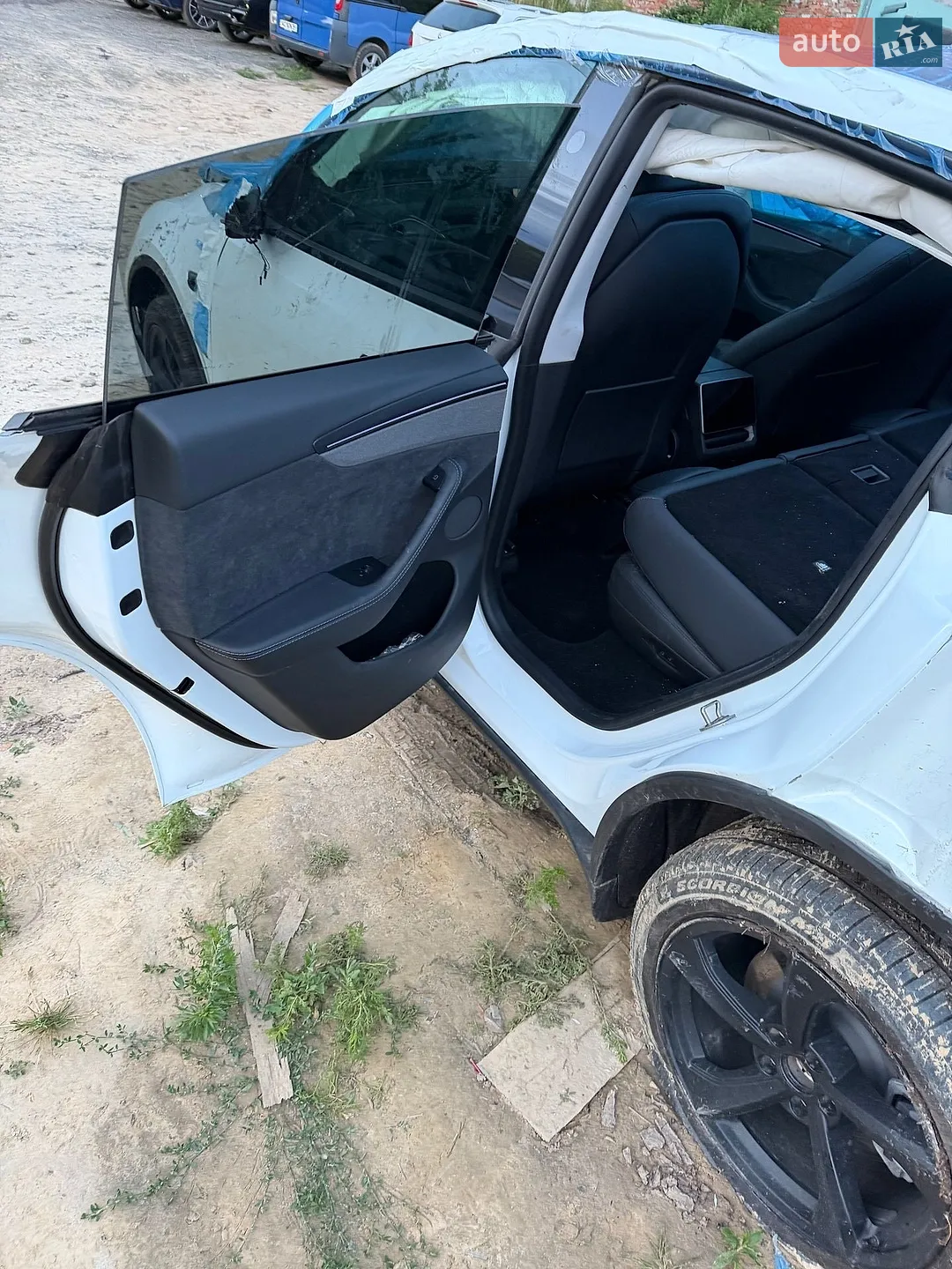2025 Tesla Model Y - мініатюра 22