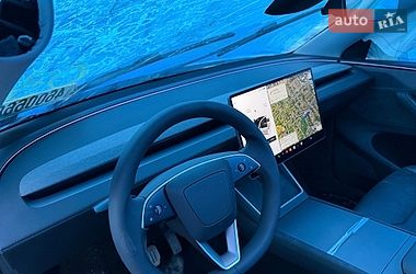 Позашляховик / Кросовер Tesla Model Y 2025 в Луцьку фото 30 Позашляховик / Кросовер Tesla Model Y 2025 в Луцьку