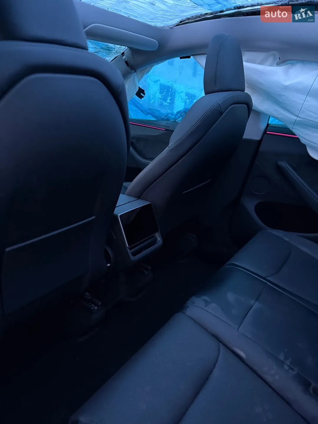 2025 Tesla Model Y - мініатюра 39