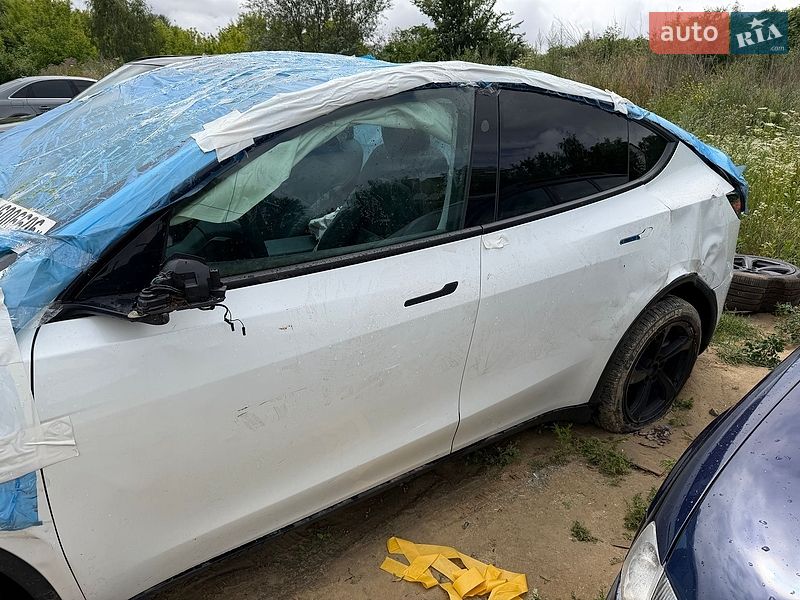 Позашляховик / Кросовер Tesla Model Y 2025 в Луцьку фото 49 Позашляховик / Кросовер Tesla Model Y 2025 в Луцьку