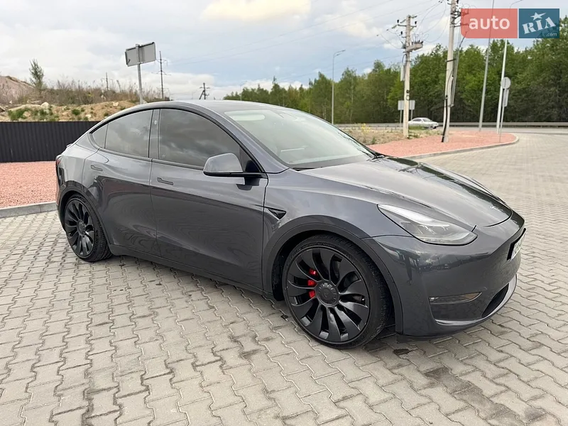 Tesla Model Y