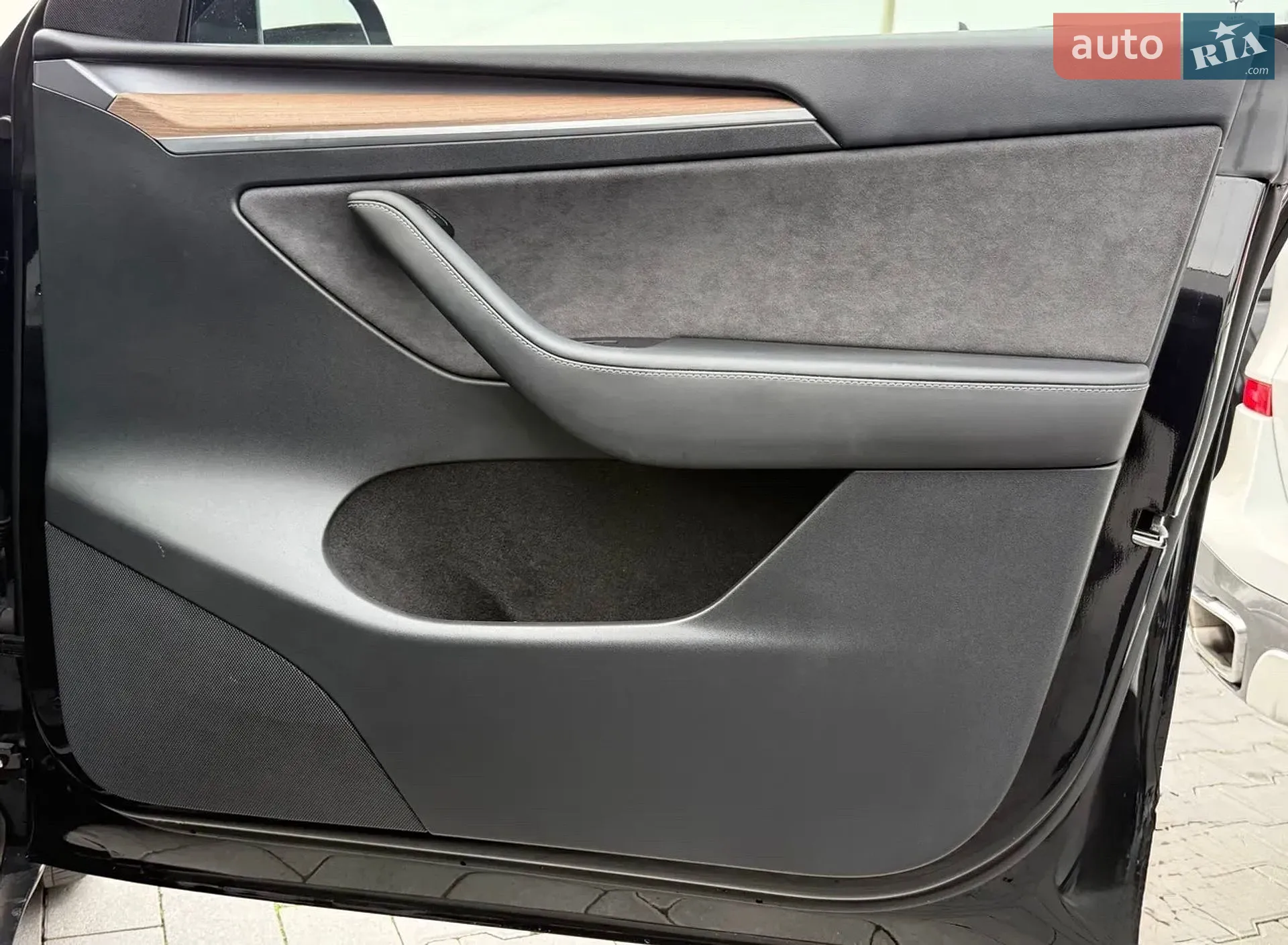 2024 Tesla Model Y - мініатюра 29