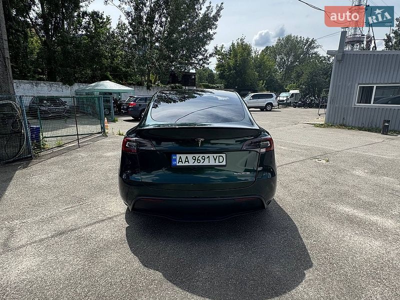 Внедорожник / Кроссовер Tesla Model Y 2022 в Киеве
