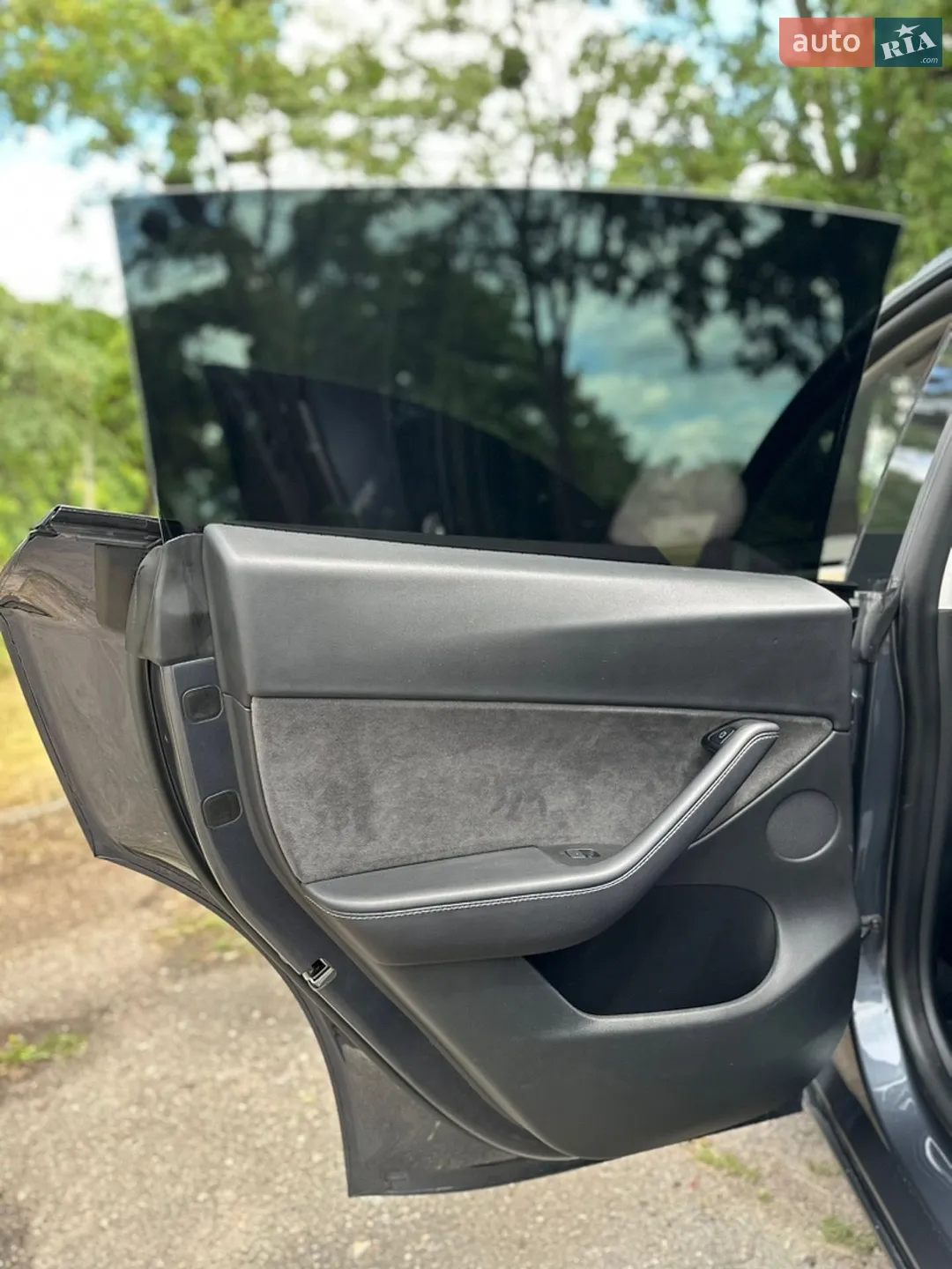 2022 Tesla Model Y - мініатюра 9