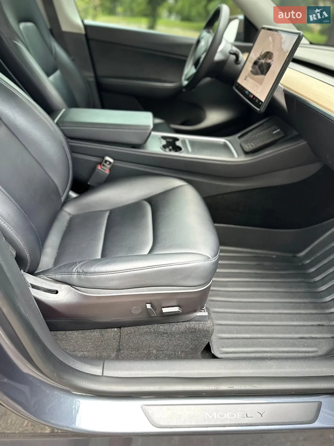 2022 Tesla Model Y - мініатюра 13