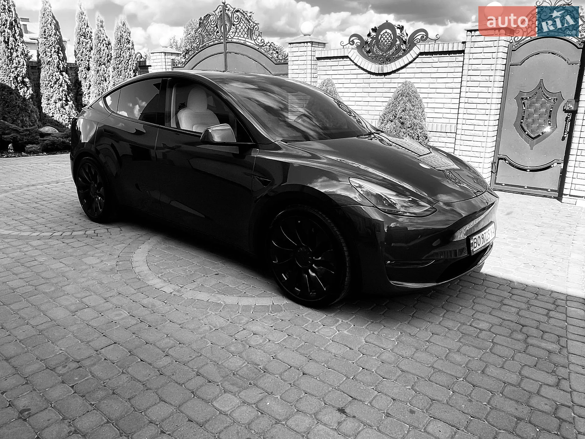 2022 Tesla Model Y - мініатюра 2
