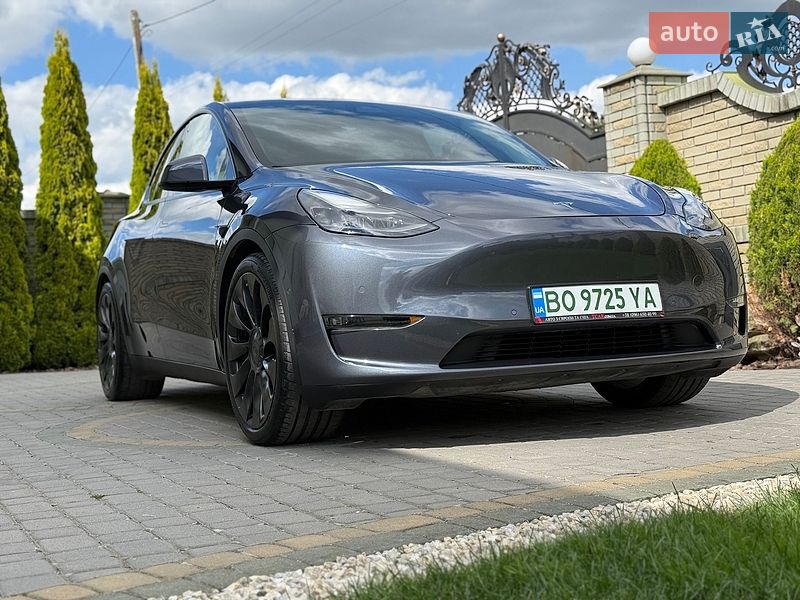 Позашляховик / Кросовер Tesla Model Y 2022 в Тернополі фото 17 Позашляховик / Кросовер Tesla Model Y 2022 в Тернополі