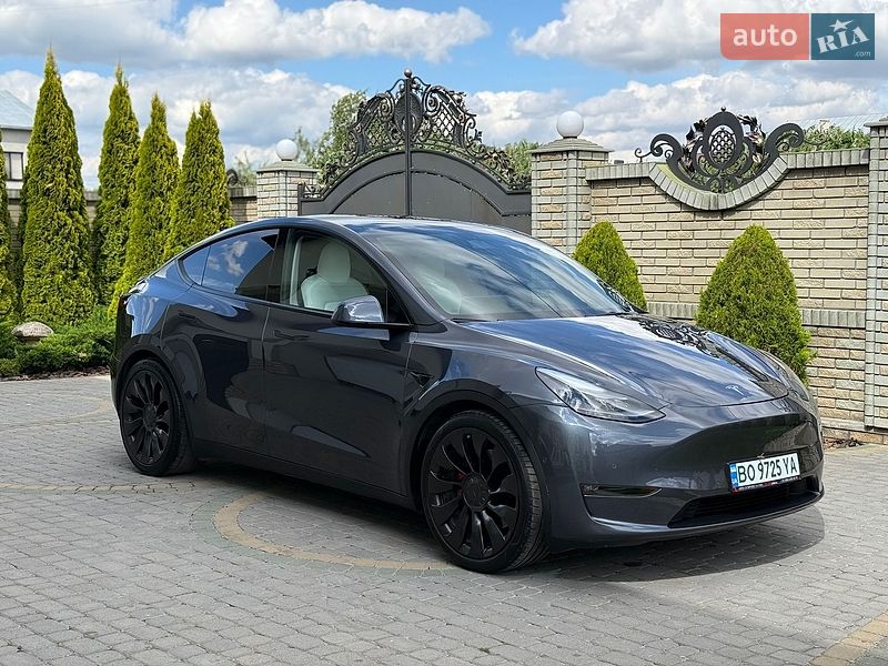 Позашляховик / Кросовер Tesla Model Y 2022 в Тернополі фото 20 Позашляховик / Кросовер Tesla Model Y 2022 в Тернополі
