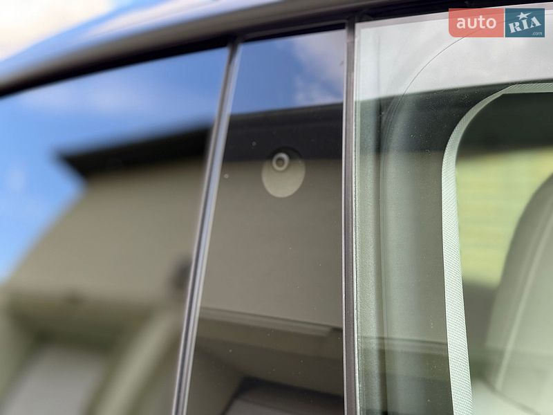 Позашляховик / Кросовер Tesla Model Y 2022 в Тернополі фото 38 Позашляховик / Кросовер Tesla Model Y 2022 в Тернополі