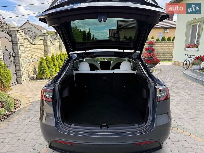 Позашляховик / Кросовер Tesla Model Y 2022 в Тернополі фото 57 Позашляховик / Кросовер Tesla Model Y 2022 в Тернополі