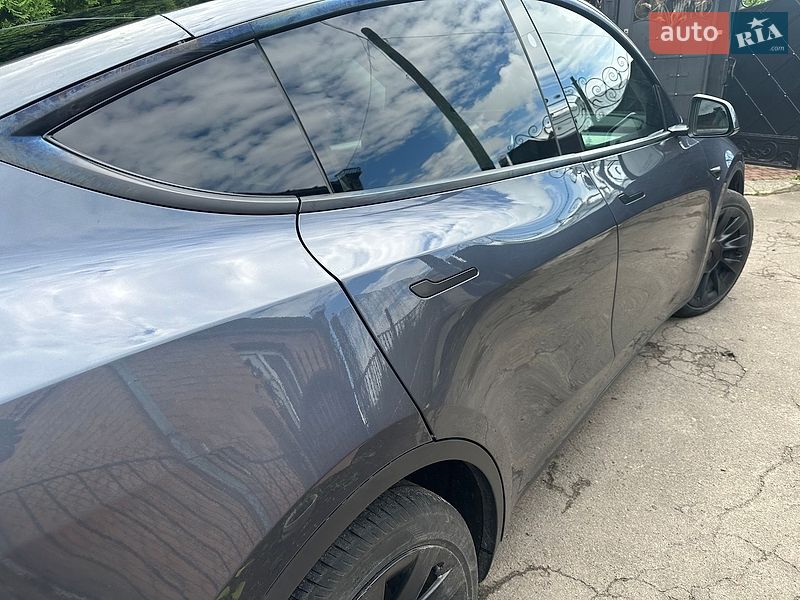 Позашляховик / Кросовер Tesla Model Y 2023 в Луцьку