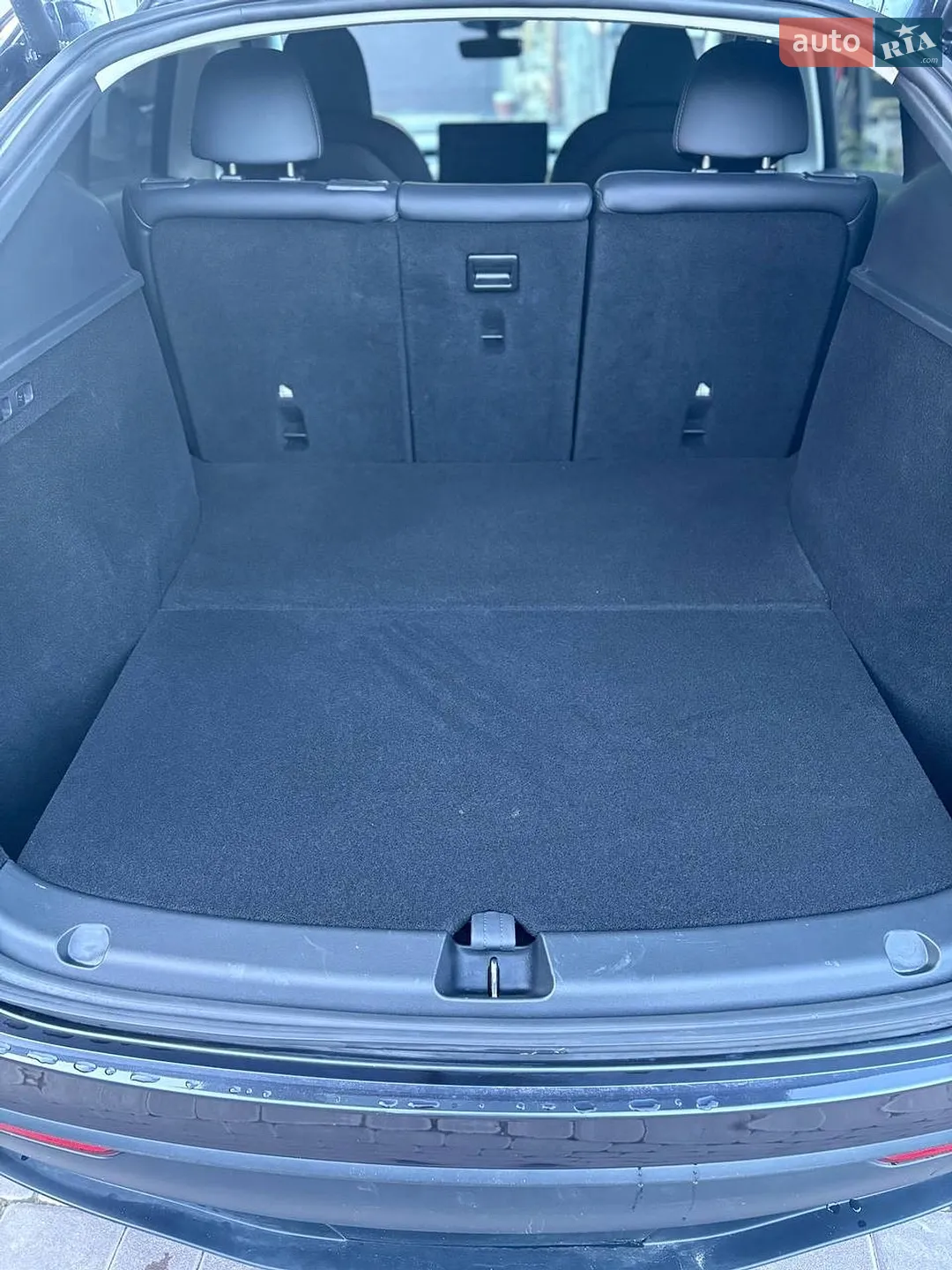 2024 Tesla Model Y - мініатюра 18