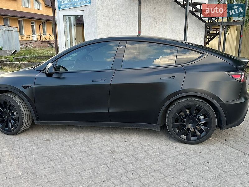 Внедорожник / Кроссовер Tesla Model Y 2021 в Бродах