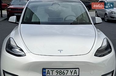 Позашляховик / Кросовер Tesla Model Y 2024 в Івано-Франківську